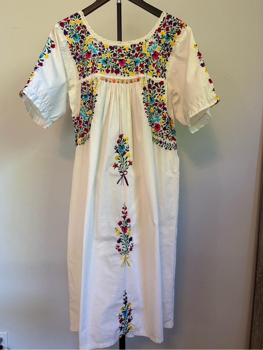 VTG 70s Girasol Gonzalo Bauer Storyteller Dress Mexican Embroidered Cotton Maxi